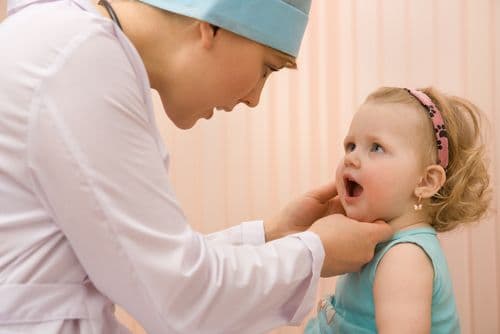 Angina i szkarlatyna - objawy anginy i płonicy