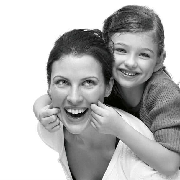 Jak pielęgnować atopową skórę dziecka? Kosmetyki Eucerin na mamazone.pl