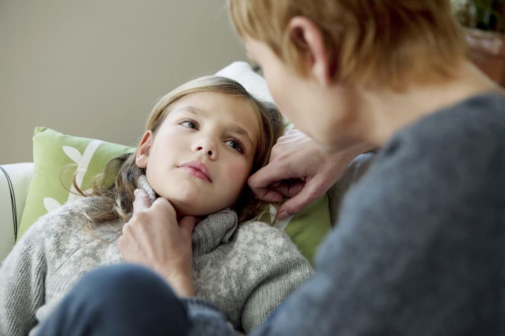 Nieleczona angina u dziecka – jakie są powikłania niedoleczonej anginy?