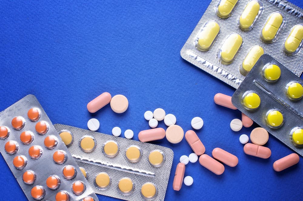 Antybiotyk na zapalenie oskrzeli – kiedy jest potrzebny i jaki wybrać dla dziecka i dorosłych?