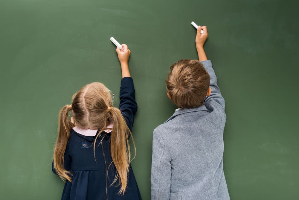 Przydawka – czym jest? Rodzaje, funkcje, przykłady