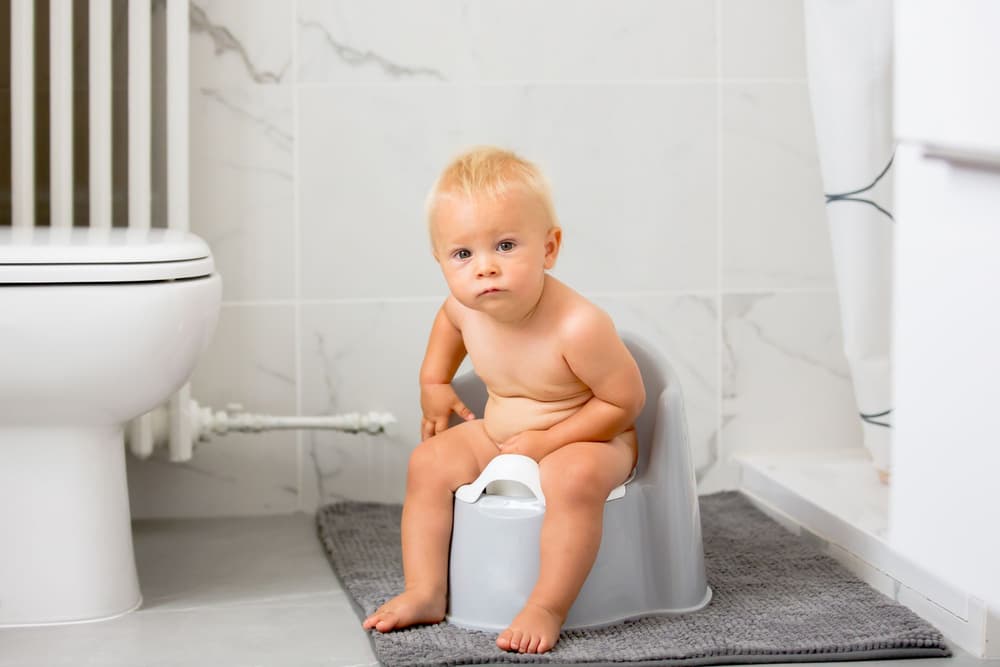 Niemowlę nie robi kupki – zaparcia u niemowląt